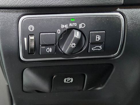 Used 2018 Volvo S60 T5 Inscription Platinum AWD/4WD image 31