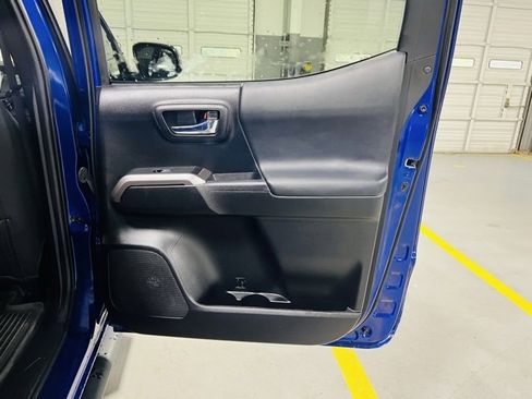 Used 2023 Toyota Tacoma Limited image 32