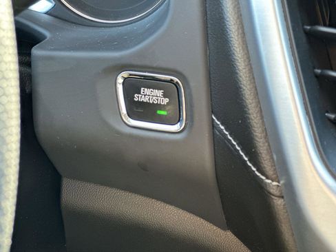 Certified 2023 GMC Acadia SLE w/ Driver Convenience Package image 16