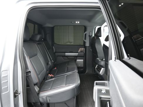 Used 2024 Ford F350 Lariat w/ Black Appearance Package image 11