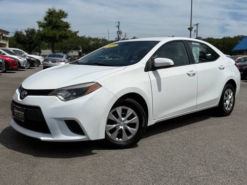 Used 2014 Toyota Corolla L FWD image 2
