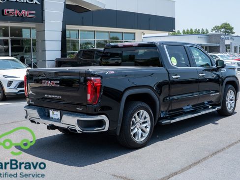 Used 2021 GMC Sierra 1500 SLT w/ SLT Premium Plus Package AWD/4WD image 3