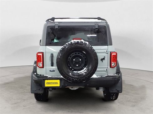 Used 2022 Ford Bronco Black Diamond image 4