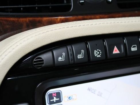 Used 2008 Jaguar XJ8 image 17