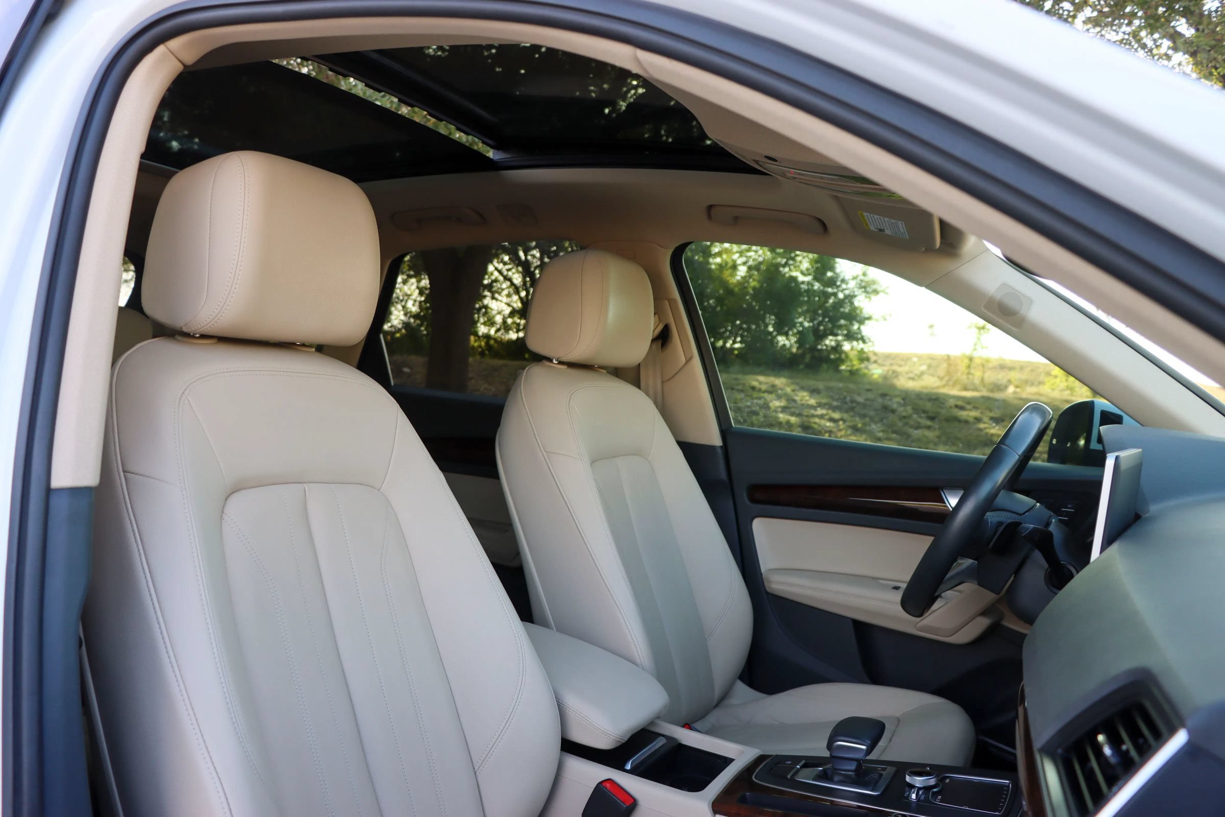 Used 2020 Audi Q5 e Prestige w/ Prestige Package AWD/4WD image 21