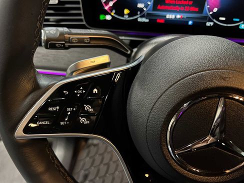 Certified 2025 Mercedes-Benz GLE 350 4MATIC image 29