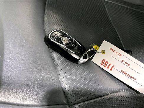 Used 2021 Buick Enclave Essence w/ Sport Touring Edition FWD image 19