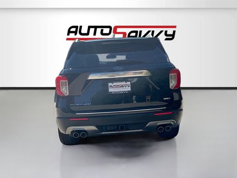 Used 2020 Ford Explorer Platinum w/ Premium Technology Package image 6