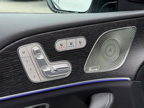 Certified 2026 Mercedes-Benz GLS 450 4MATIC image 4