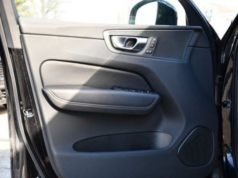 Certified 2025 Volvo XC60 B5 Plus w/ Climate Package image 10