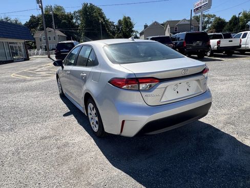Used 2023 Toyota Corolla LE image 16