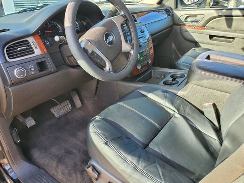 Used 2013 Chevrolet Avalanche LT w/ All-Star Edition image 12