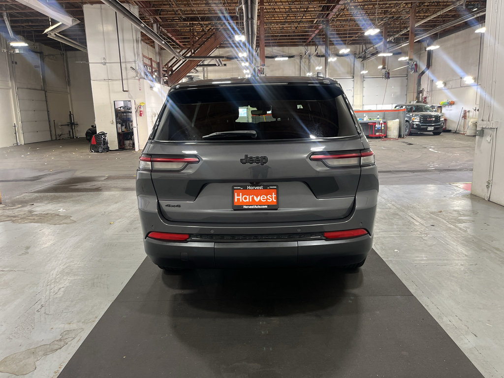 Used 2024 Jeep Grand Cherokee L Laredo AWD/4WD image 7