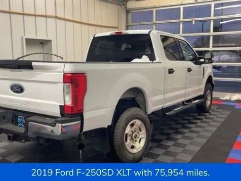 Used 2019 Ford F250 XLT w/ XLT Value Package image 3