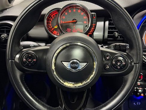 Used 2014 MINI Cooper 2-Door Hardtop image 14