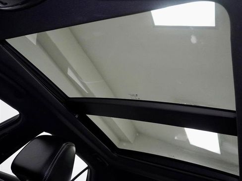 Used 2014 Chrysler 300 S image 32