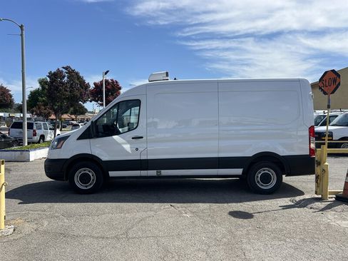 Used 2021 Ford Transit 150 Medium Roof RWD image 4