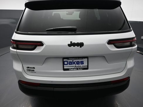 Used 2025 Jeep Grand Cherokee L Altitude AWD/4WD image 34