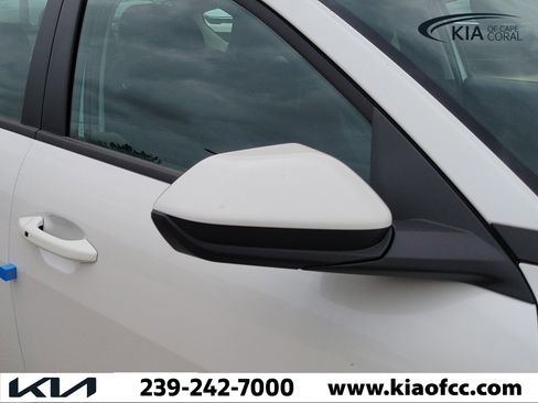 New 2026 Kia K4 FWD image 8