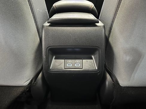 Used 2024 Toyota Corolla SE w/ SE Premium Package FWD image 16