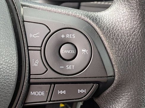 Used 2025 Toyota RAV4 LE image 13