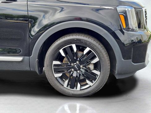 Used 2024 Kia Telluride SX w/ Towing Package image 21