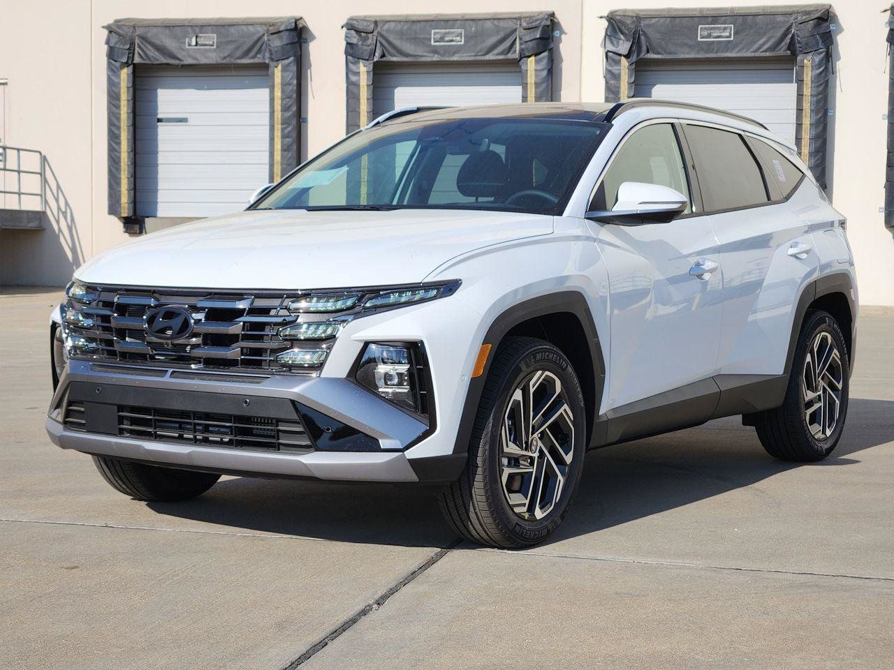 New 2026 Hyundai Tucson Limited AWD/4WD image 2