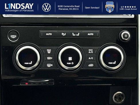 Used 2017 Land Rover Discovery HSE image 15