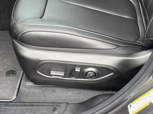 New 2025 Jeep Grand Cherokee Limited image 10