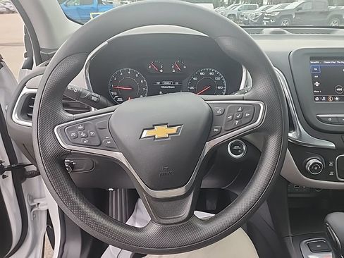 Used 2023 Chevrolet Equinox LS w/ Driver Confidence II Package AWD/4WD image 13
