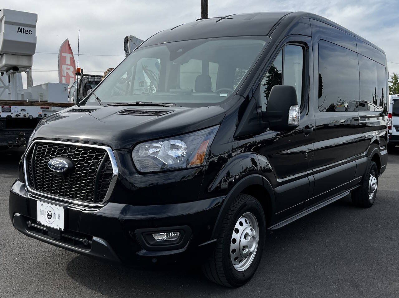 Used 2025 Ford Transit 350 XLT AWD/4WD image 1