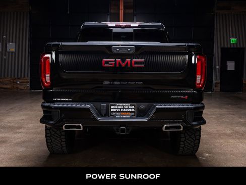 Used 2022 GMC Sierra 1500 AT4 w/ AT4 Premium Package image 8