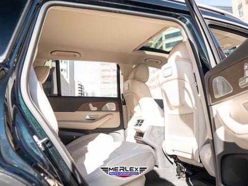 Used 2020 Mercedes-Benz GLS 450 4MATIC w/ Convenience Package image 18