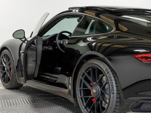 Used 2019 Porsche 911 Carrera GTS RWD image 58
