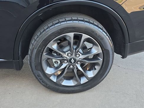 Used 2025 Dodge Durango GT AWD/4WD image 31