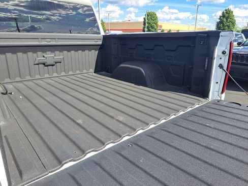 Used 2022 Chevrolet Silverado 1500 LT Trail Boss w/ Bed Protection Package AWD/4WD image 25