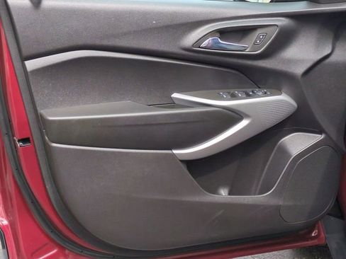 Used 2024 Chevrolet Trax RS w/ Driver Confidence Package FWD image 21