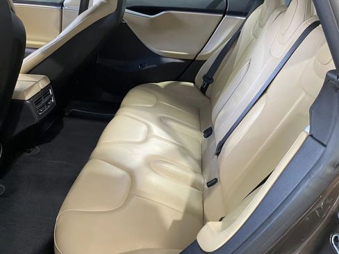 Used 2013 Tesla Model S 85 image 9