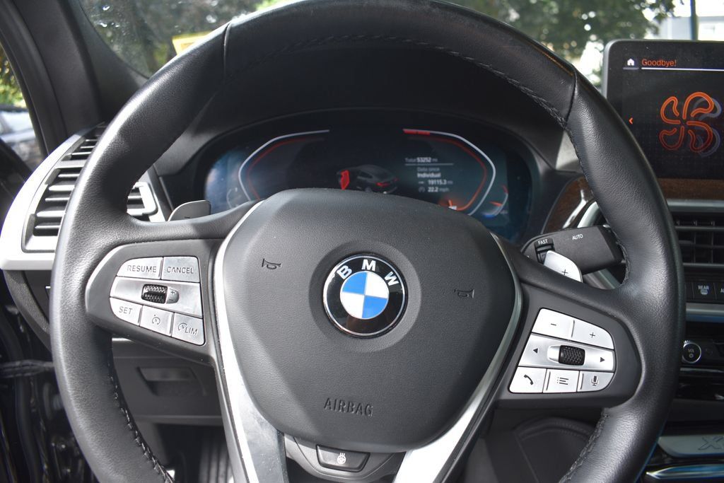 Used 2024 BMW X4 xDrive30i w/ Parking Assistance Package AWD/4WD image 12