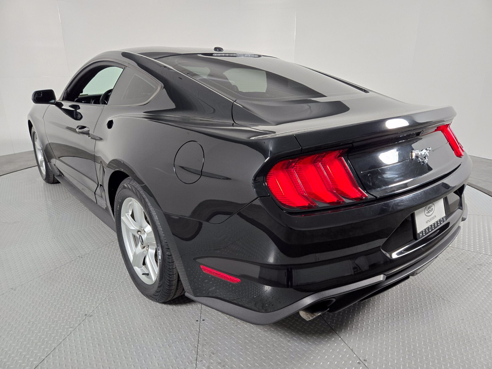 Used 2019 Ford Mustang Coupe w/ Ford Safe & Smart Package RWD image 15