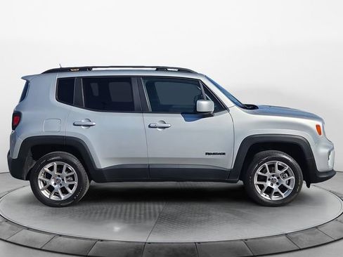 Used 2019 Jeep Renegade Latitude w/ Popular Equipment Group image 6