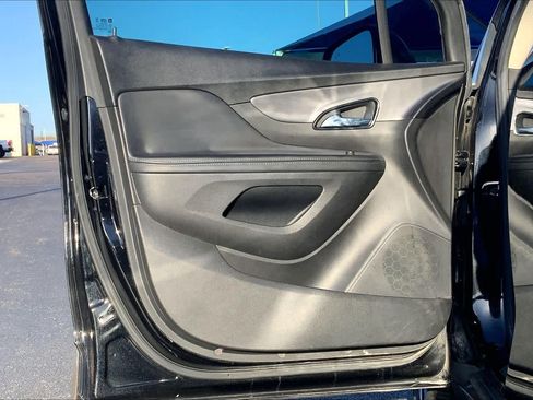 Used 2022 Buick Encore Preferred w/ Safety Package image 20