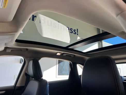 Used 2020 Ford Escape SEL image 17