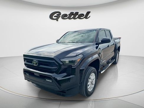 Certified 2024 Toyota Tacoma SR5 AWD/4WD image 1