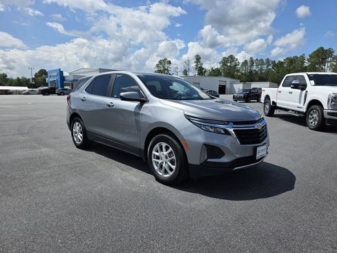 Used 2024 Chevrolet Equinox LT FWD image 7