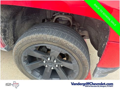 Used 2017 Chevrolet Silverado 1500 LTZ Z71 w/ LTZ Plus Package AWD/4WD image 6