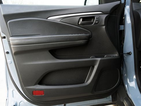 Used 2023 Honda Passport EX-L image 37