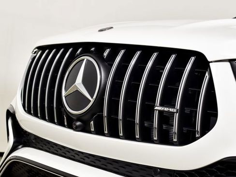 New 2026 Mercedes-Benz GLE 53 AMG 4MATIC Coupe image 9