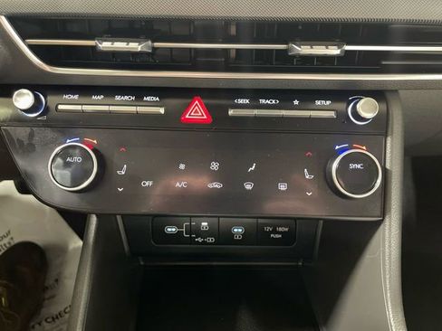 Used 2024 Hyundai Sonata SEL FWD image 18