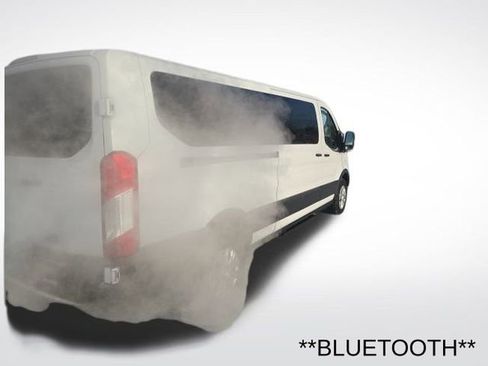 Used 2023 Ford Transit 350 XLT image 5